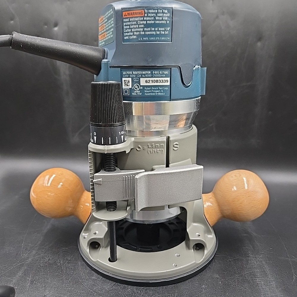 *READ* Bosch 1617EVS 2.25 HP Electronic Variable-Speed Fixed-Base Router