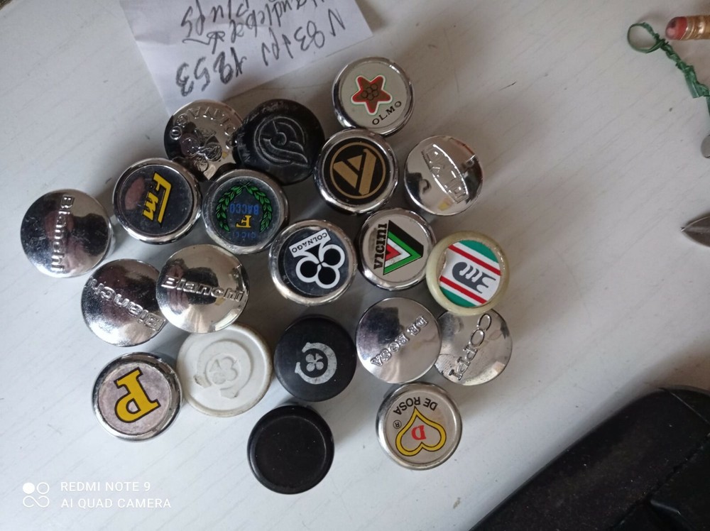 20 PLASTIC HANDLEBAR PLUGS UNPAIRED SPAIATI