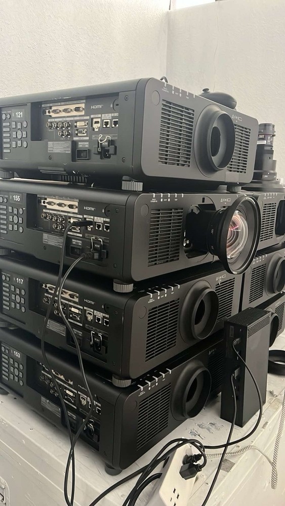 panasonic short throw lens and projector