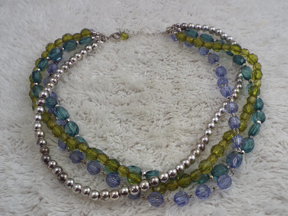 Silvertone Teal Blue Green Bead Necklace (J11)