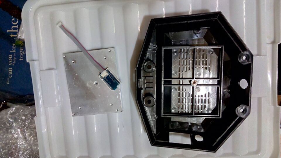 Plastic dual controller case and heat sink and battery indicator
