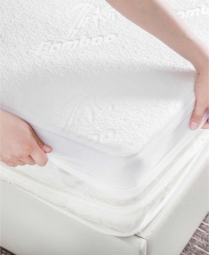 Swiss Comforts Bamboo Waterproof Hypoallergenic Mattress Protector  QUEEN  White