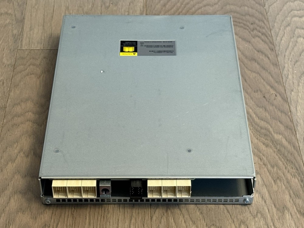 NetApp IOM12 SAS 12Gbps Storage Controller 111-02850+C4