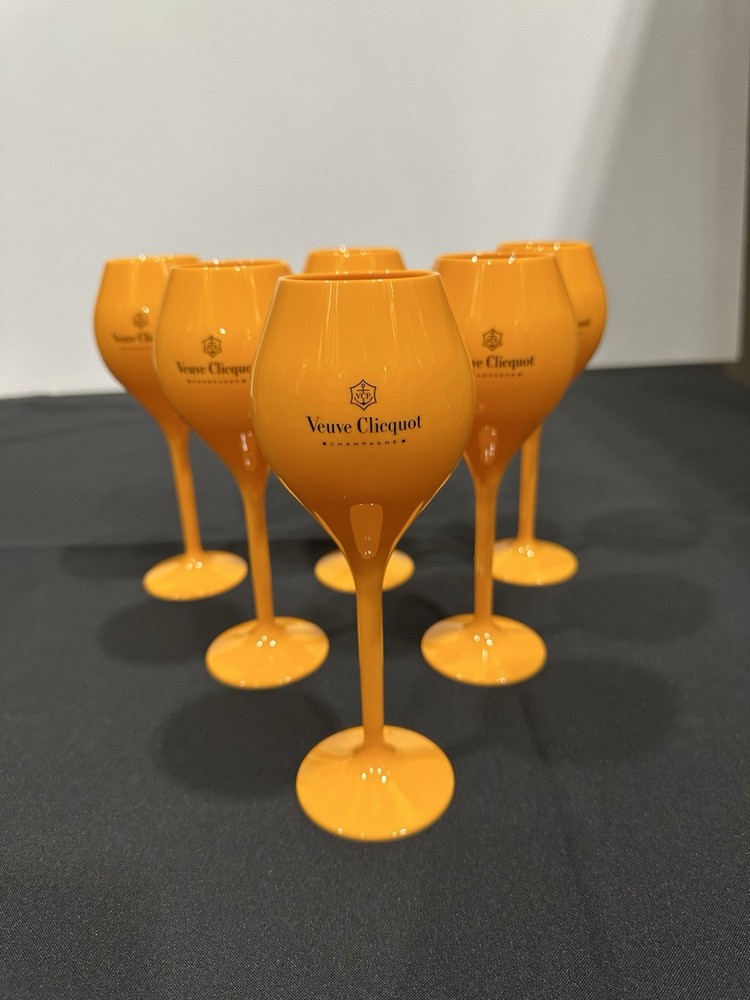 Veuve Clicquot Plastic Flutes