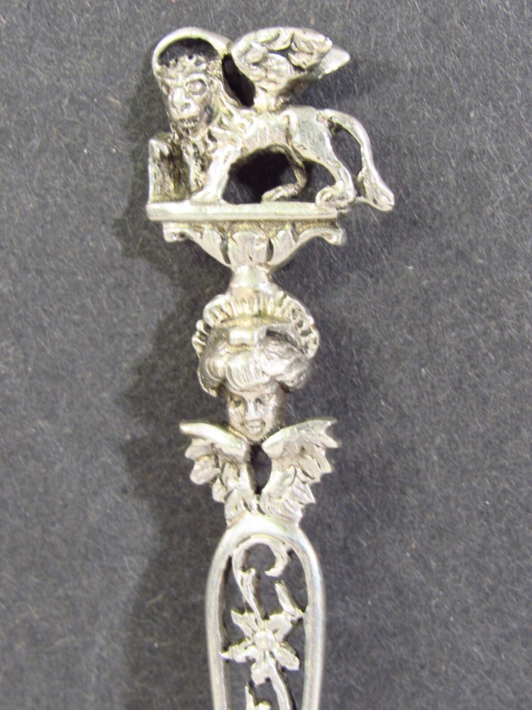 Fancy 3D Figural 800 Silver Scalloped Shell Serving Spoon with Winged Gargoyle
