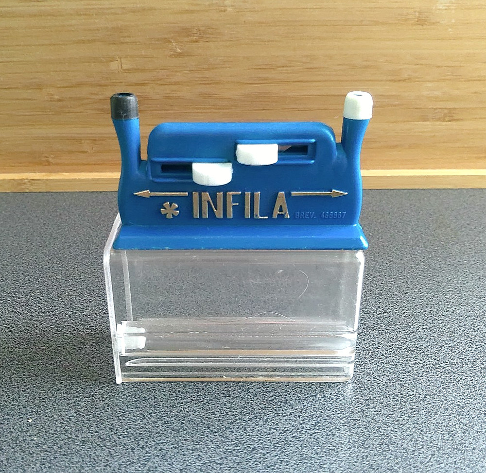 Infila Automatic Needle Threader With Case Orange Vintage Italy