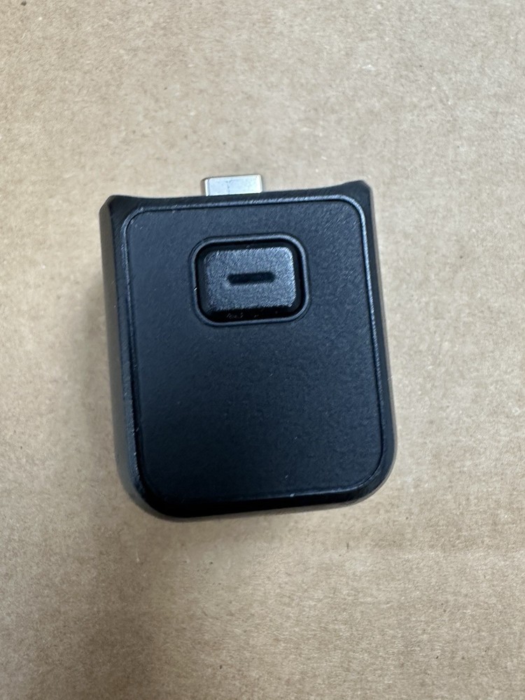 DJI Osmo Pocket 3 - HANDLE WITH 1/4" THREAD