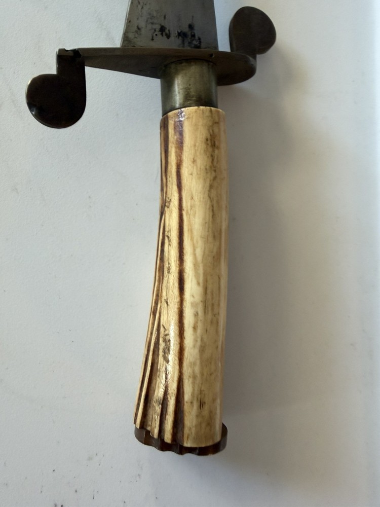 Large knife/sword/dagger from Tjieroeh Indonesia Java 1920’s