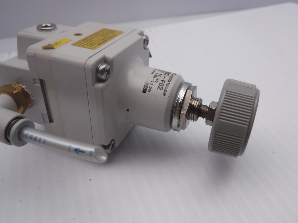 SMC IR2000-F02 Precision Regulator