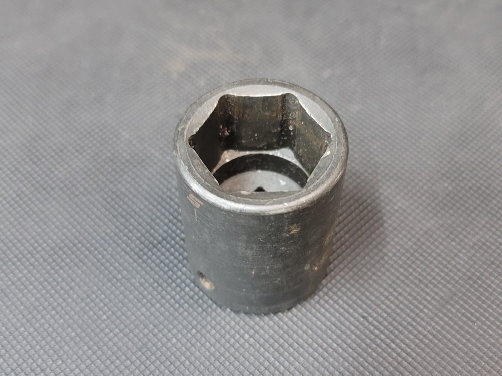Snap on IML320 SAE 1" 6 point 1/2"D Impact Socket