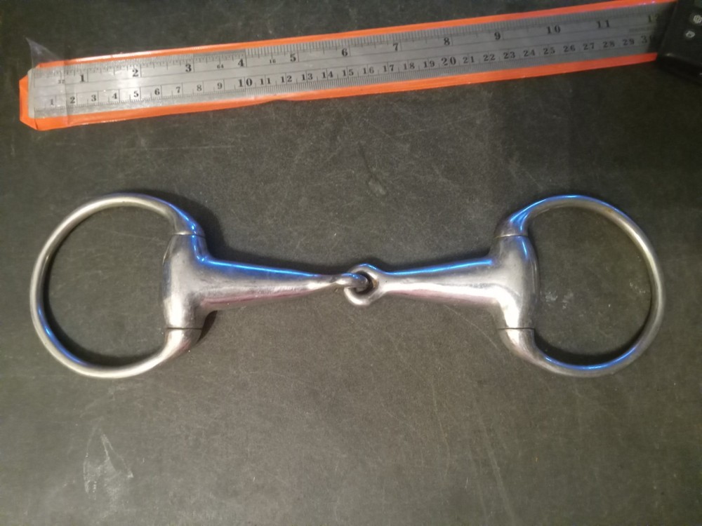 eggbutt Hollow mouth snaffle bit 4 3/4 in mouth