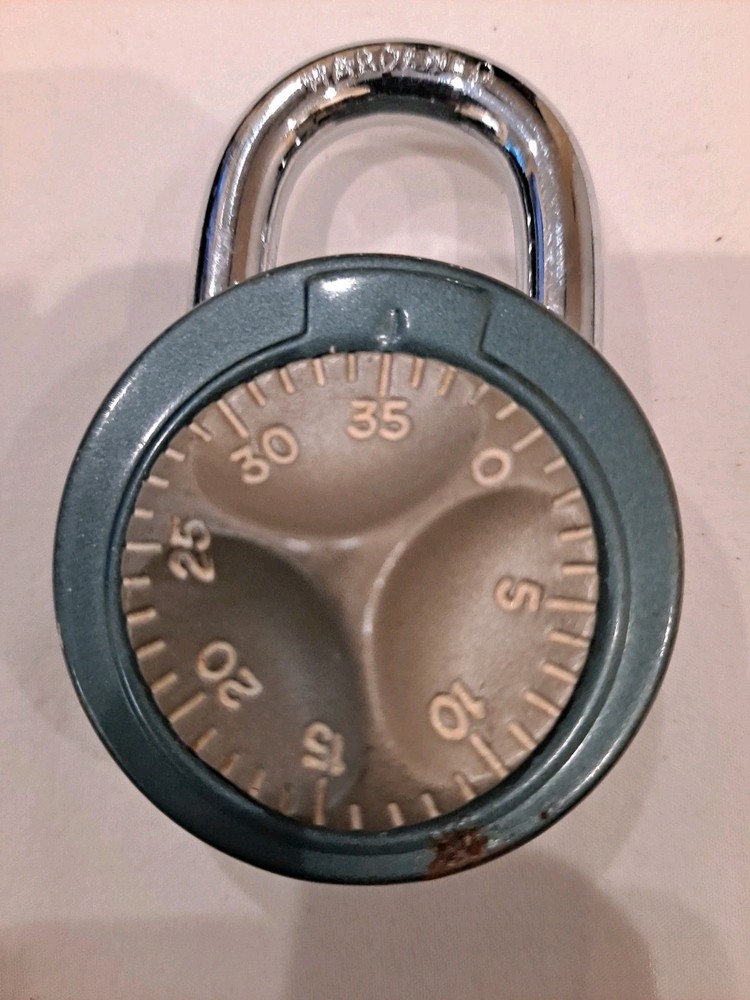 Master Lock 1561 Dast Combination Blue/Silver Lock