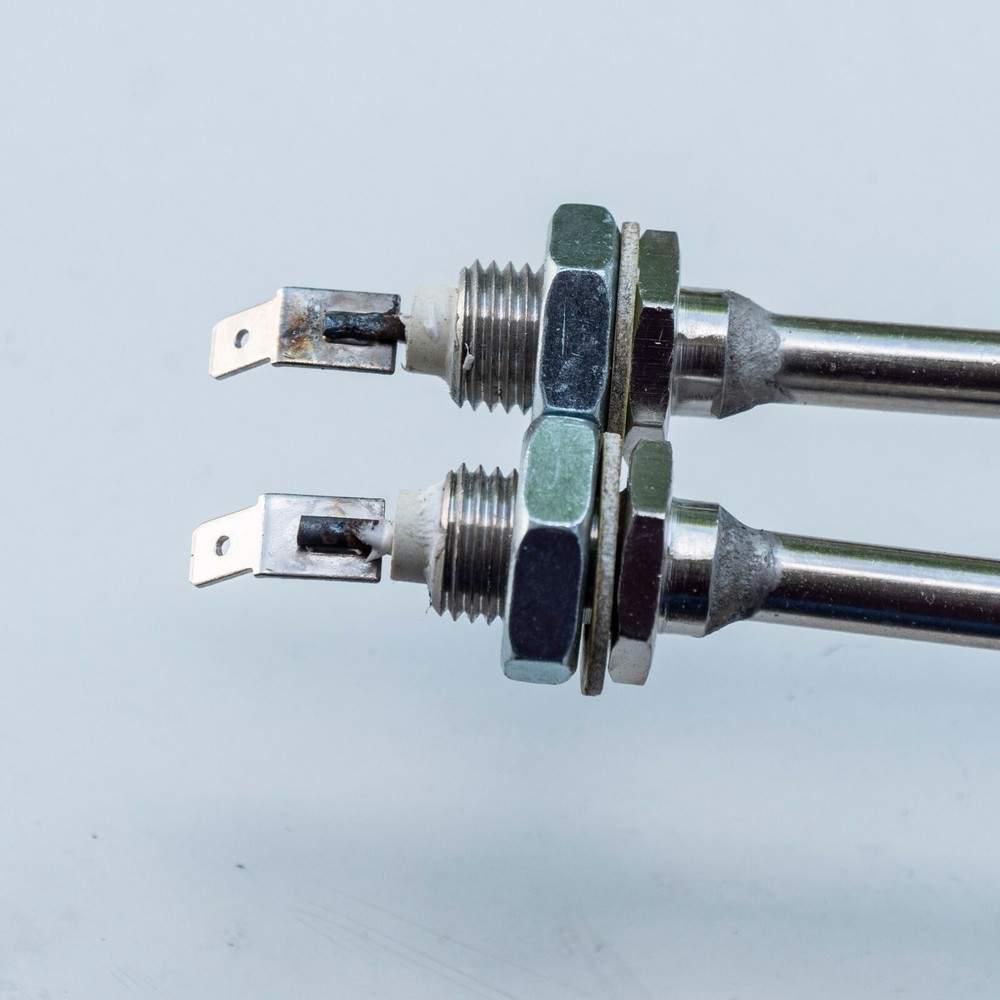 WATER TANK HEATING ELEMENT 3kW 230v Copper nickel coated