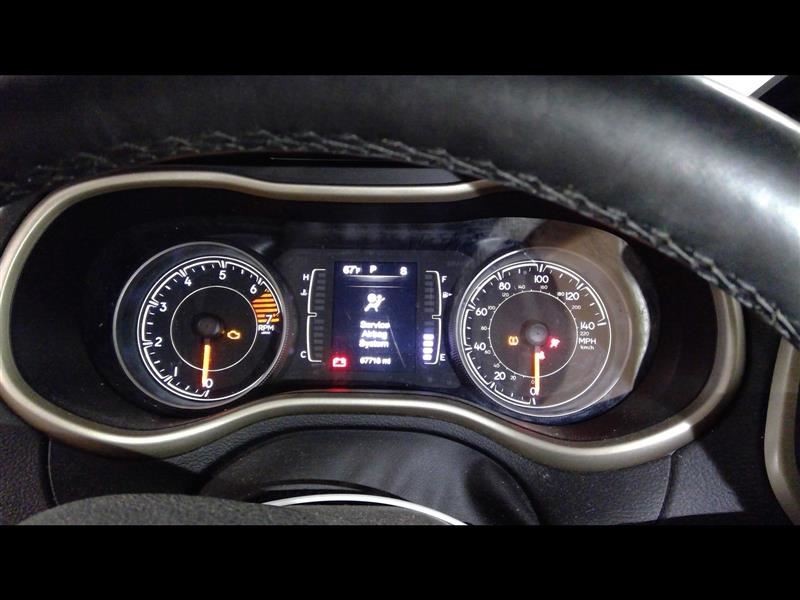 CHEROKEE 2017 Headrest 355251