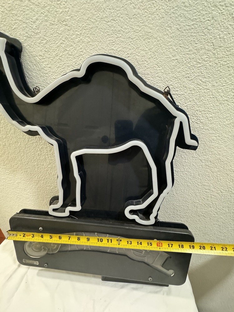Vintage Camel Cigarettes Light Up Sign