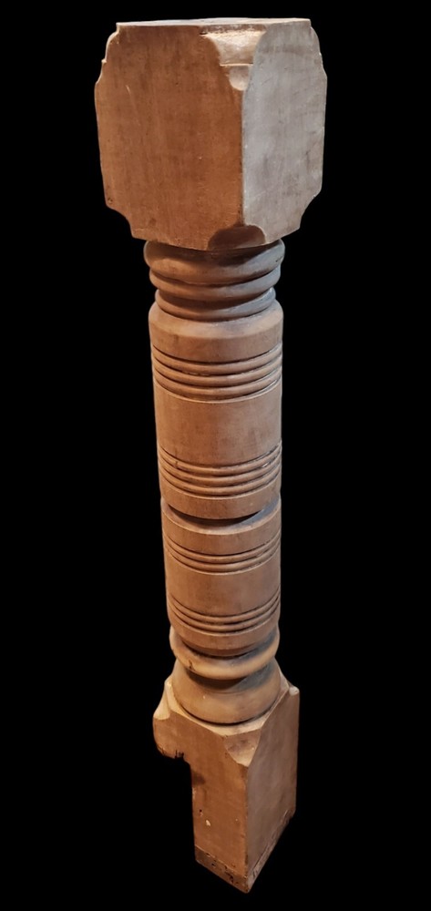 Solid Turned Newel Post GAM0252