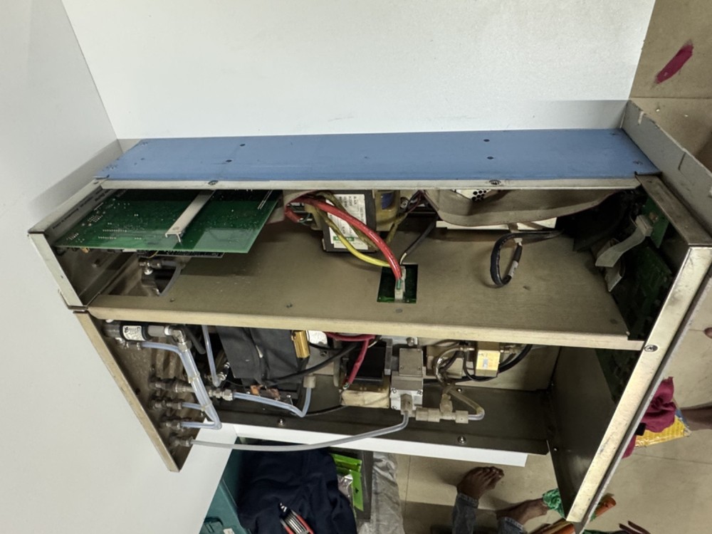 Thermo Scientific Model 410i Carbon Dioxide Gas Analyzer