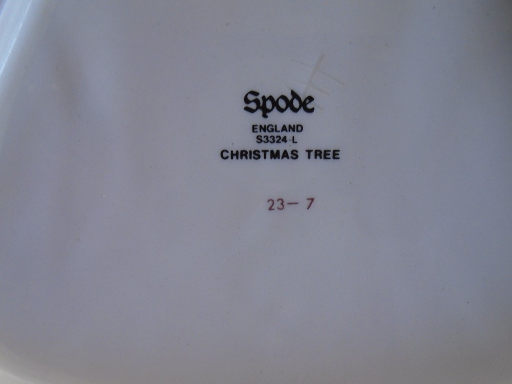 C-762 Spode Christmas Tree Shaped Tidbit Candy Nut Dish S3324L