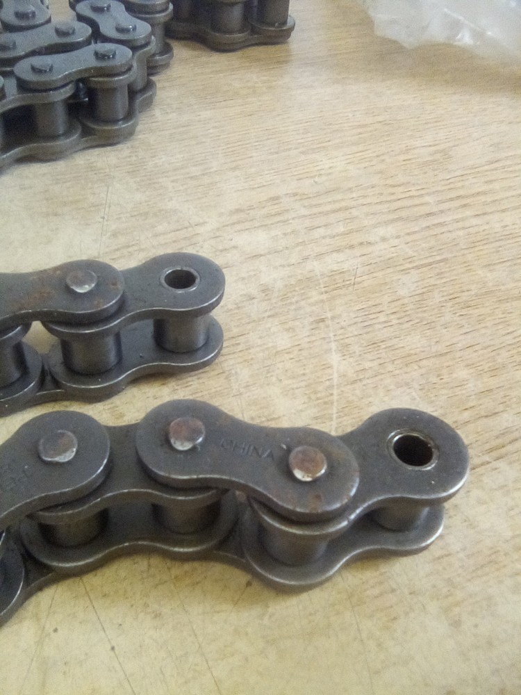 2 Pieces Peer 80H Roller Chain 7Ft 8In & 2Ft