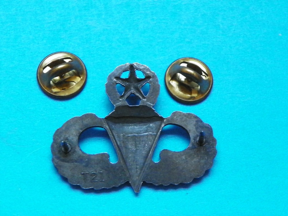 VIETNAM ORIGINAL MASTER PARACHUTIST WING-MAKER MARKED