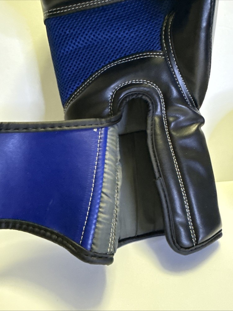FIGHTER BOXING GLOVES 14-OZ PRE OWNED