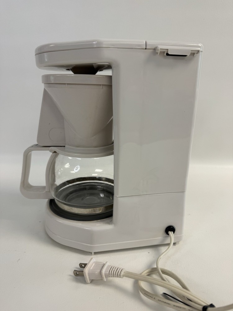 Melitta Gevalia Kaffe 4-Cup Coffee Maker White BCM-4C Machine