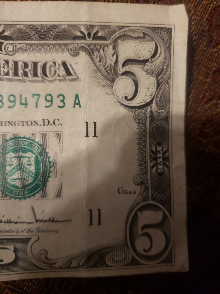 Vintage $ 5 1977 Misshapen