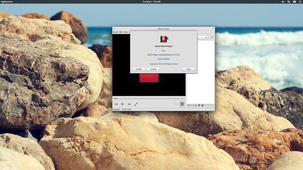 Elementary OS 8.1 16GB Bootable USB Live Install Drive Mac Style Linux (64 bit)
