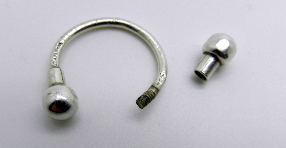 WILLIAM ESTEVAN 925 SIGNED STERLING SILVER SMALL KEY CHAIN RING SCREW END