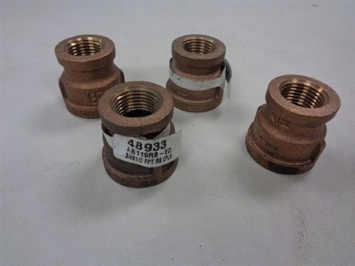 REDUCER COUPLING PIPE FITTING SET OF (4) 48933 BRASS 3/4"