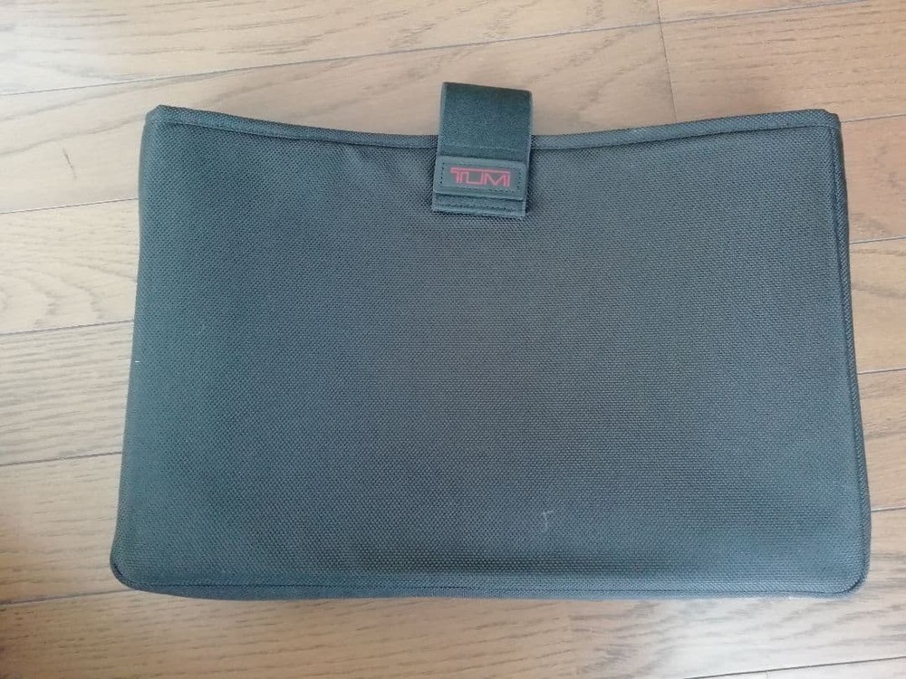 TUMI Black Pouch Compact PC Case