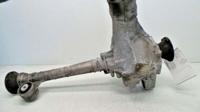 2003-2006 Porsche Cayenne Front Axle Differential Carrier