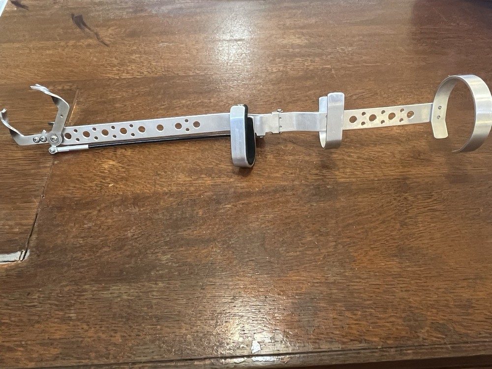 Quad Reacher Handicap Device