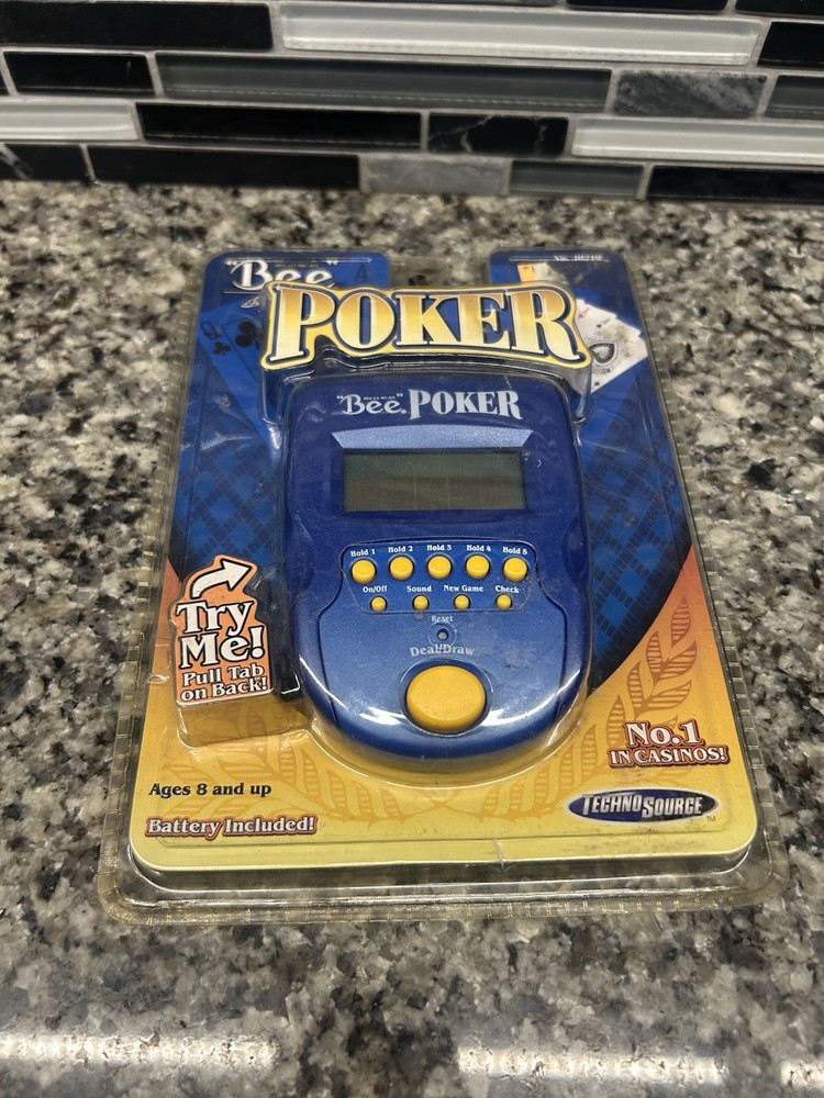 Bee Solitaire Electronic Game Handheld Portable Techno Source New & Sealed 2003