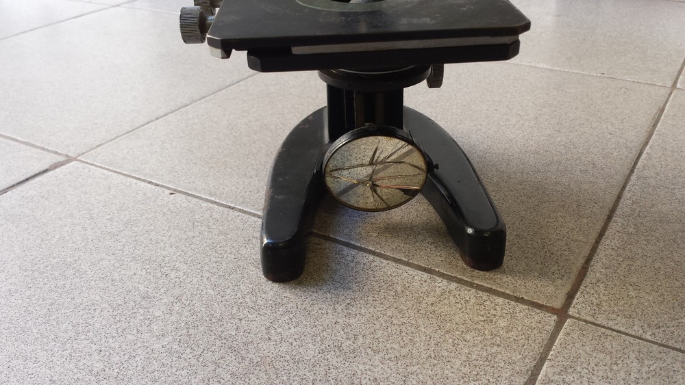 VINTAGE WINKEL-ZEISS GOTTINGEN MICROSCOPE