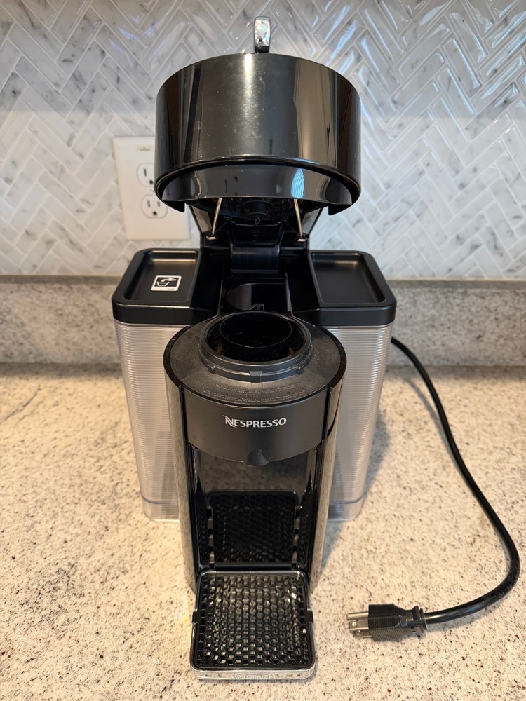 Nespresso Vertuo Evoluo Espresso Coffee Maker, Black, USED