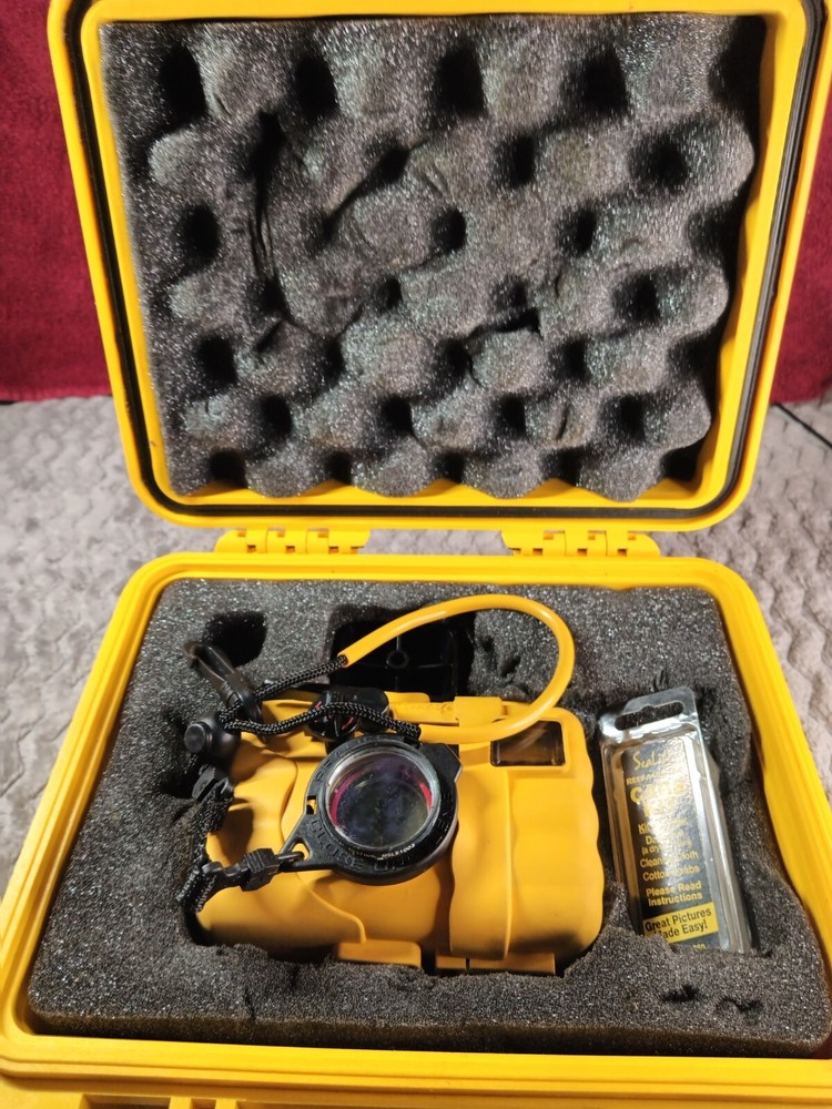 Vintage SeaLife Reef Master Underwater Camera, Waterproof Camera & Hard Case