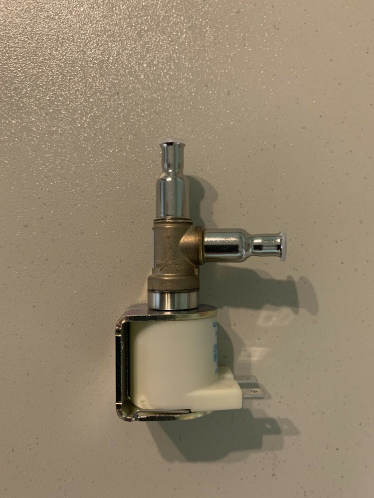 Manitowoc Solenoid Valve 000007033