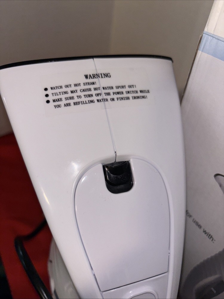 Compact Fabric Steamer In Box missing Fabric Brush & Lint Remover- Working