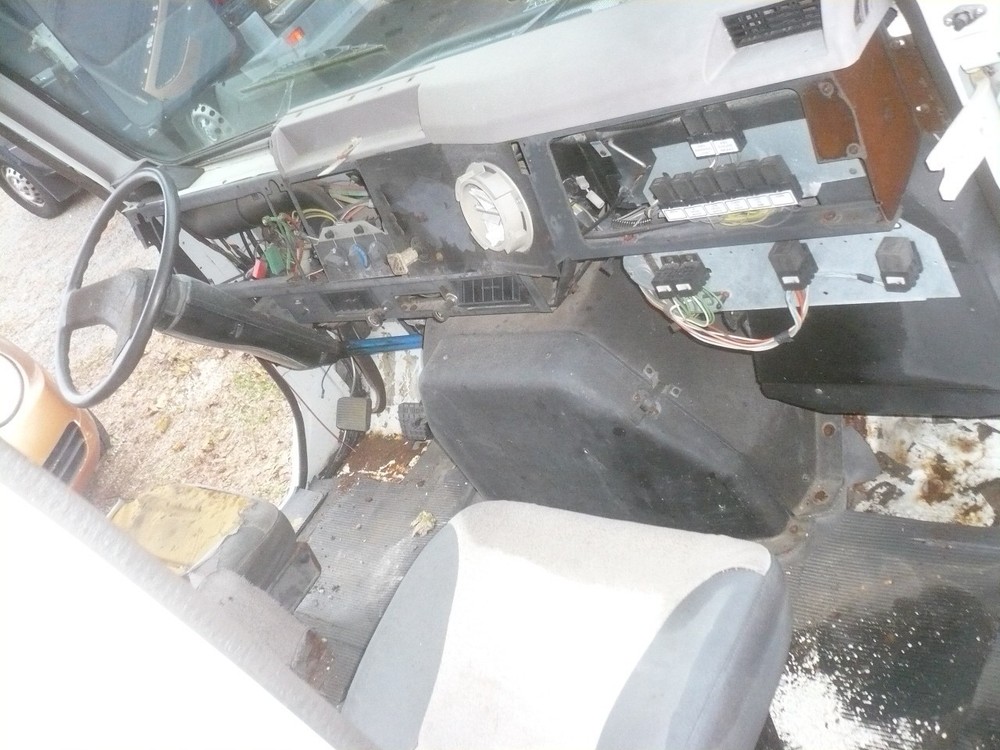 1998 International 4700 cab