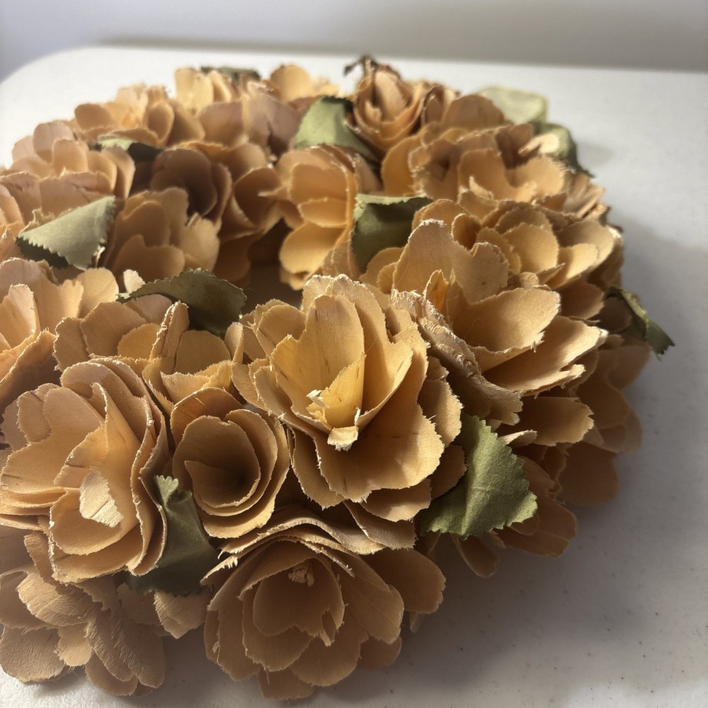 Wood Chip Rose Wreath