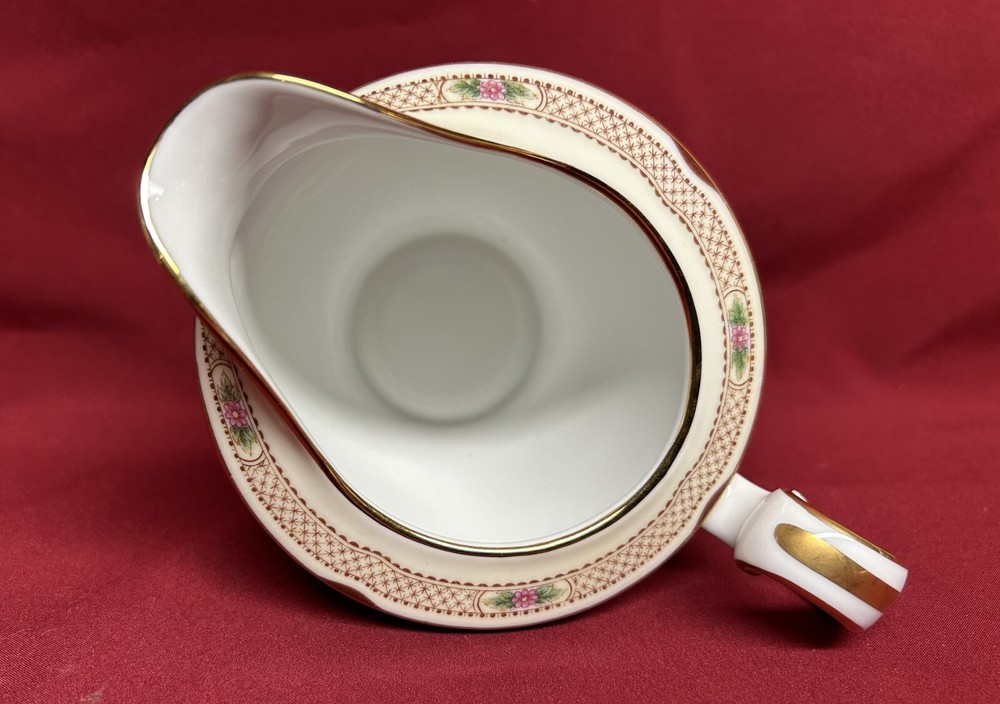 Noritake Berwick 10 oz. Creamer 5043