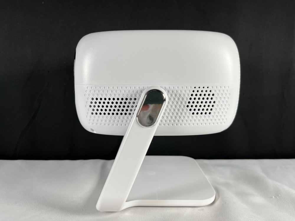 Xiapi Pro S3-Pro White Remote Control High Defintion Video Projector Bundle