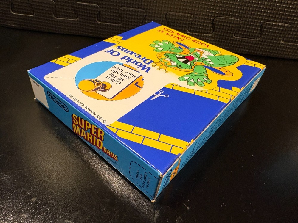 Super Mario Bros fruit snacks - Empty custom design display box