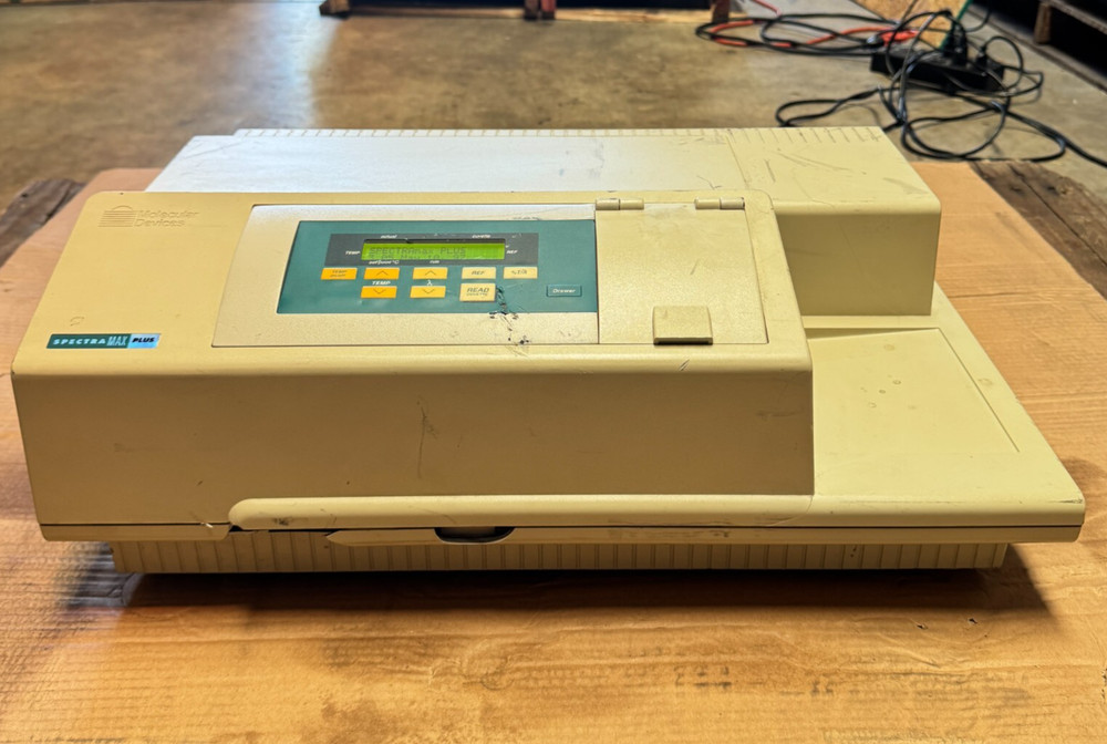 Molecular Devices Spectra Max PLUS Microplate Spectrophotometer | Sold As Is
