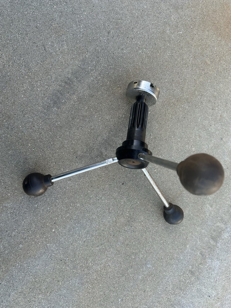 DELTA PRESS DP350 DRILL PRESS HANDLE W/PINION ASSEMBLY, USED AS SHOWN