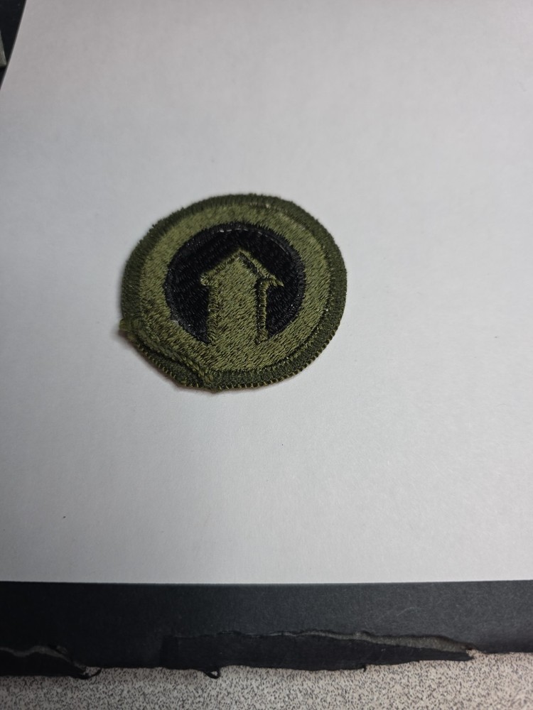 Army Patch: 1st Logistics Command - subdued, merrowed edge B13