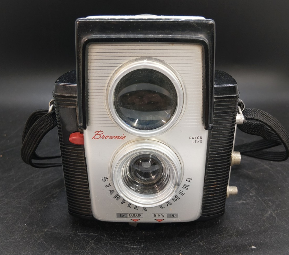Vintage Brownie STARFLEX Camera