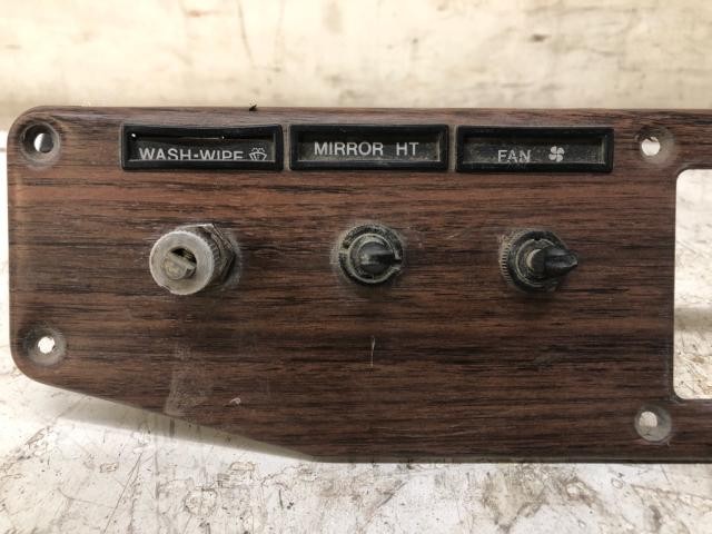 1988-2004 Freightliner FLD120 SWITCH Dash Panel - Used