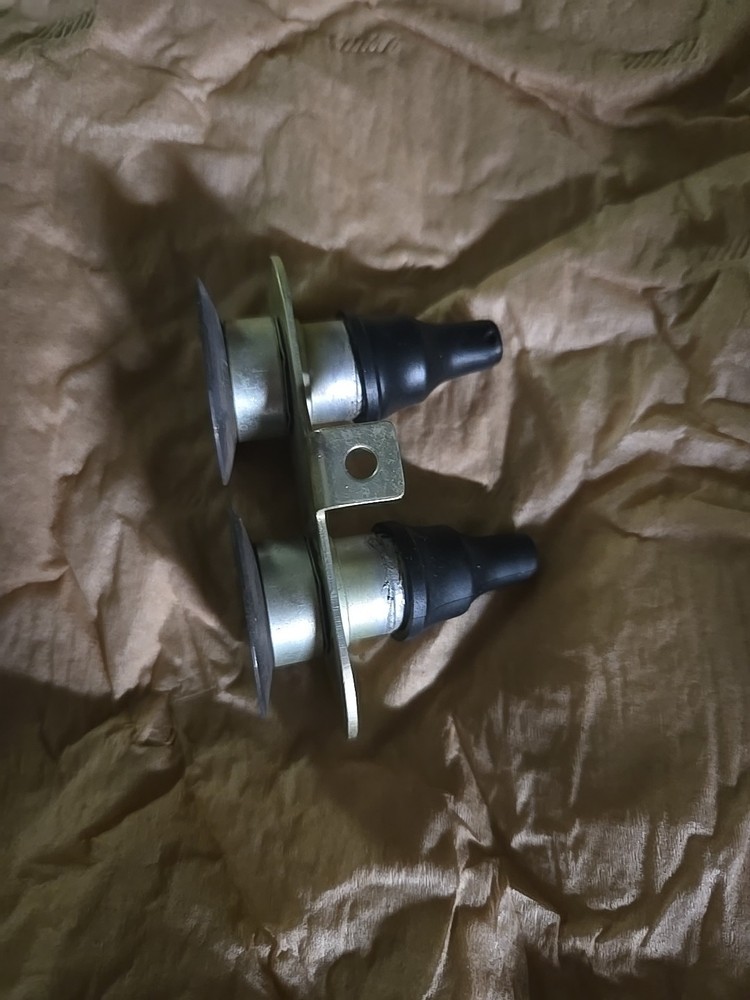 Grimes Light Nav Aircraft Socket PN G-7945A-1